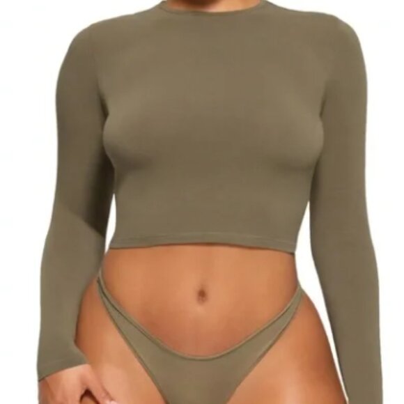 SKIMS Tops - SKIMS T Shirt Womens XL Army Green Vintage Cropped Long Sleeve NWT